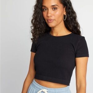 Double Zero Black Ribbed Short Sleeve Crop Top